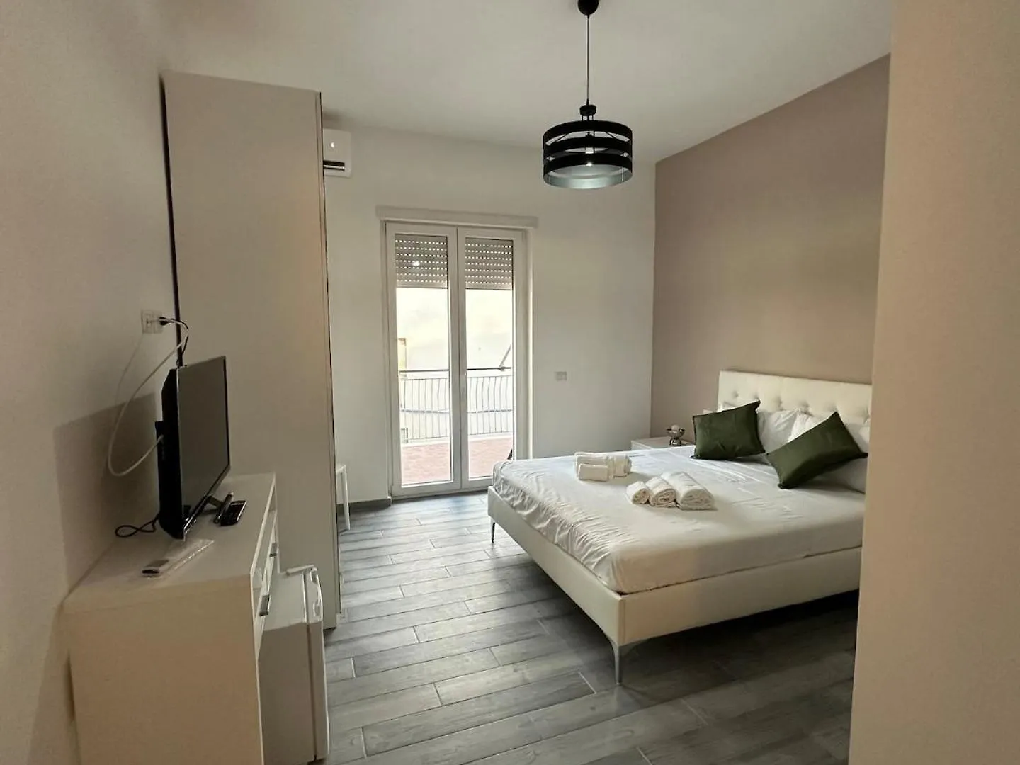La Parthenope Suites Портичи 0*,  Италия