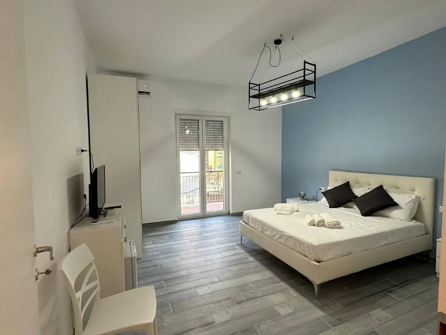 La Parthenope Suites Portici Italien